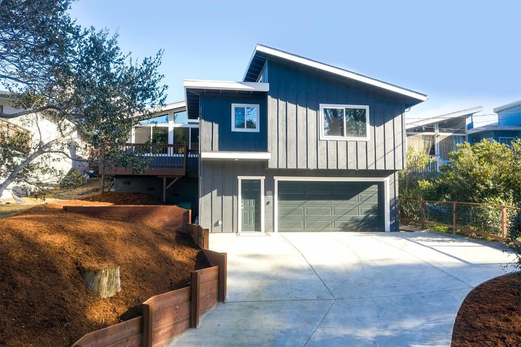 3346 Fairway Dr