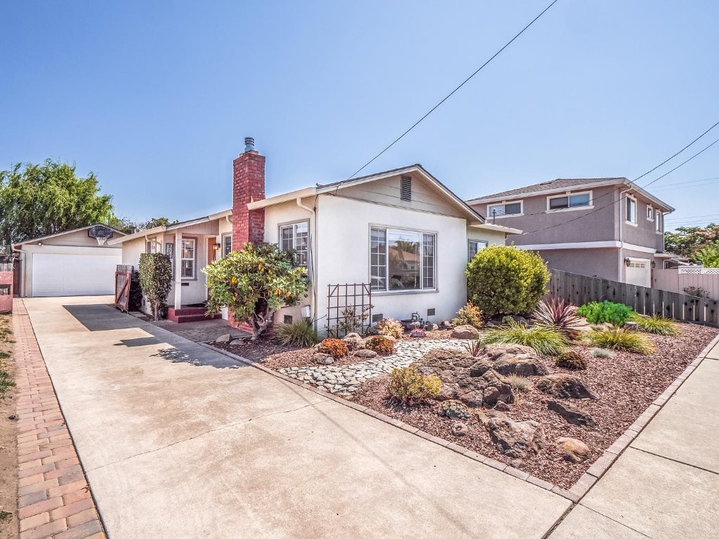 708 Oregon Street