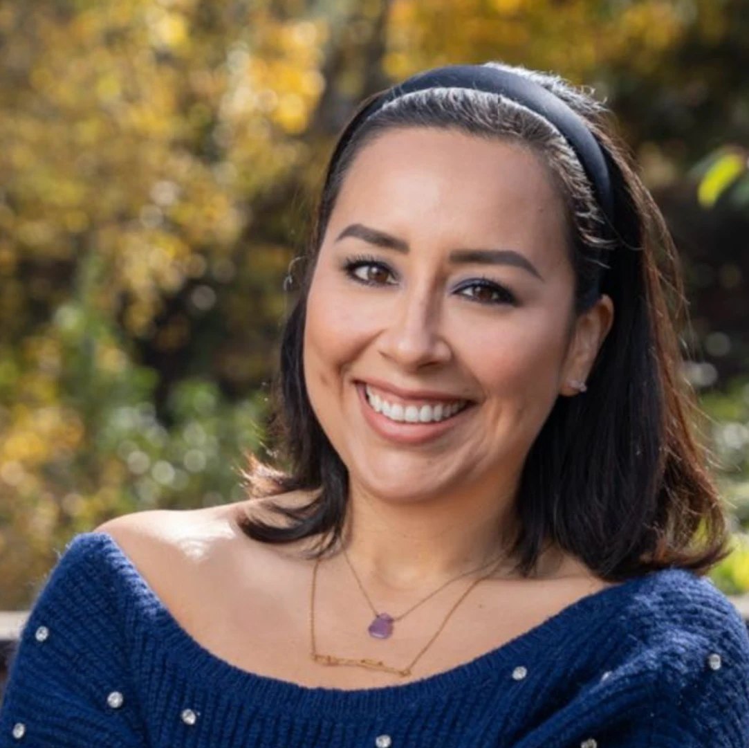 Leslie Cruz-Kelly